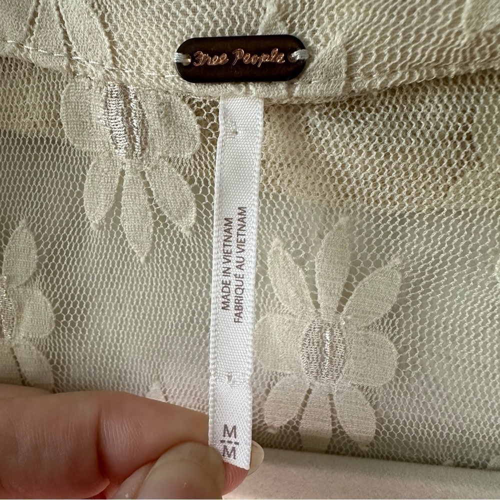 FREE PEOPLE Flower Fields Sheer Button-Front Shirt - Beige - Sz M - Picture 3 of 9
